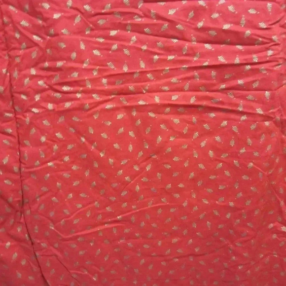 EUC QUILLOW (PILLOW/QUILT) RED/GOLD 72" X 41".HANDMADE (?) - Picture 3 of 6